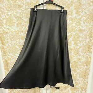 Elegant Black Women's Skirt